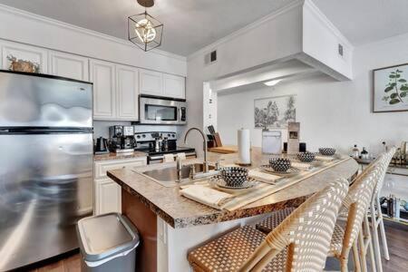 Вилла The Hemingway Subtropical Luxury On The Tampa Bay Экстерьер фото