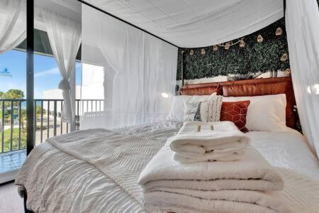 Вилла The Hemingway Subtropical Luxury On The Tampa Bay Экстерьер фото